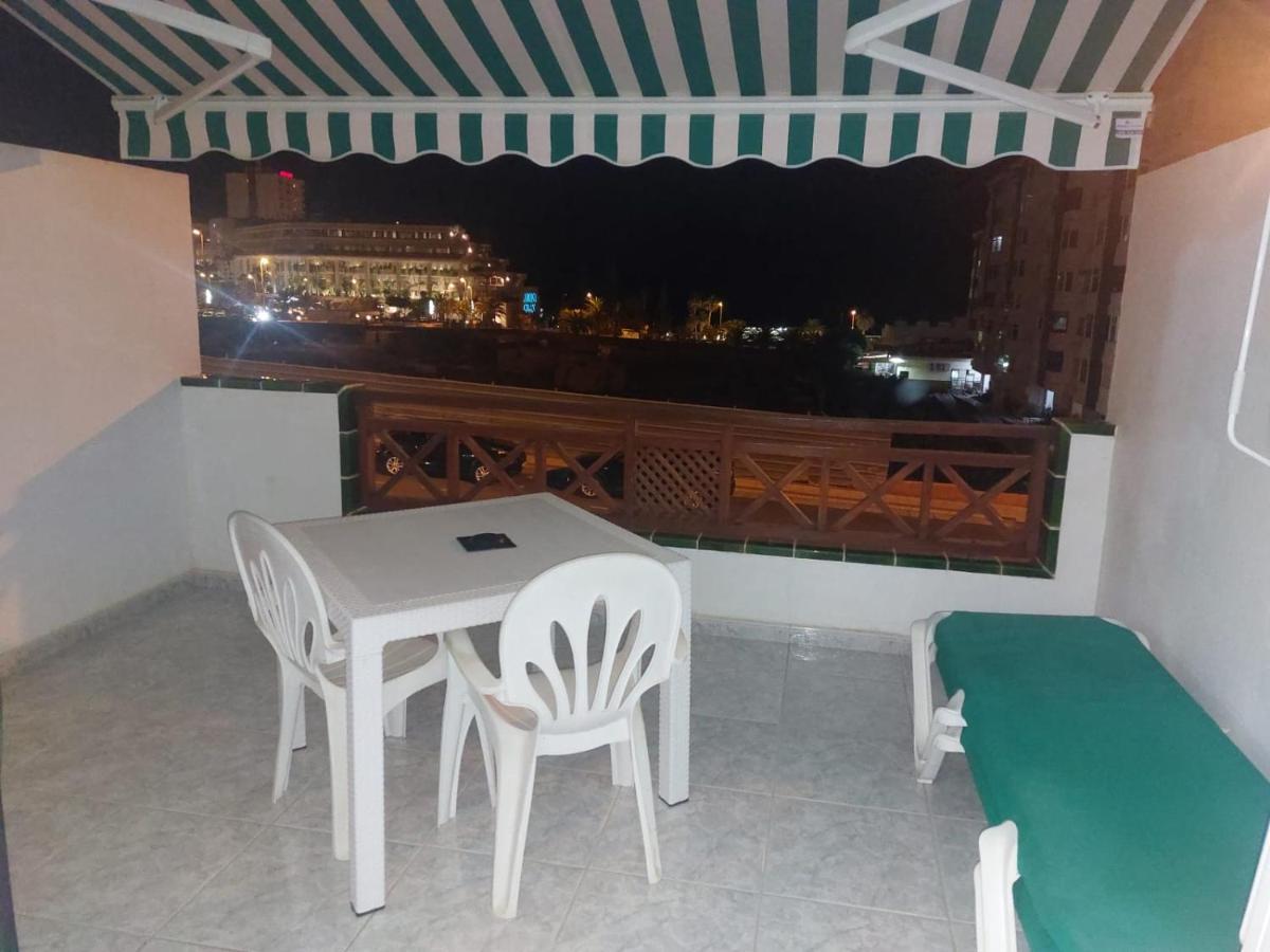 Victoria Court 2, Los Cristianos Guincho  Екстериор снимка